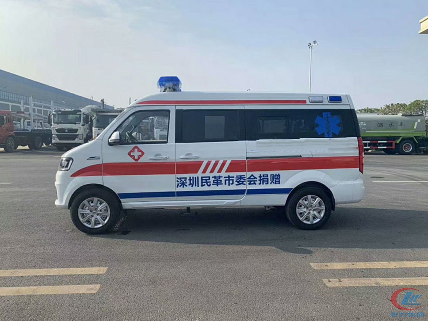 國六金杯新海獅S運(yùn)輸型救護(hù)車