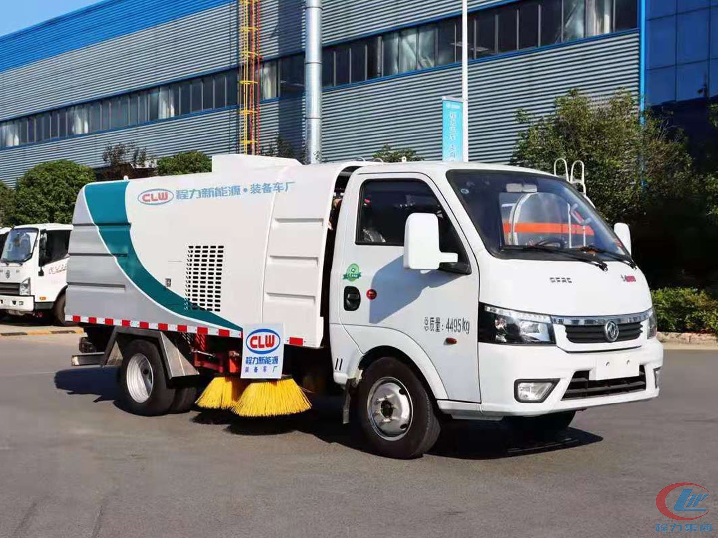 東風(fēng)途逸純電動(dòng)掃路車(chē)