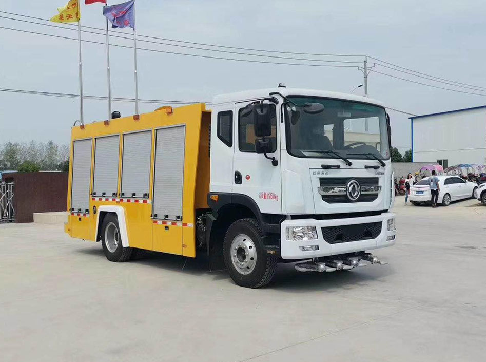東風(fēng)D9排水搶險車