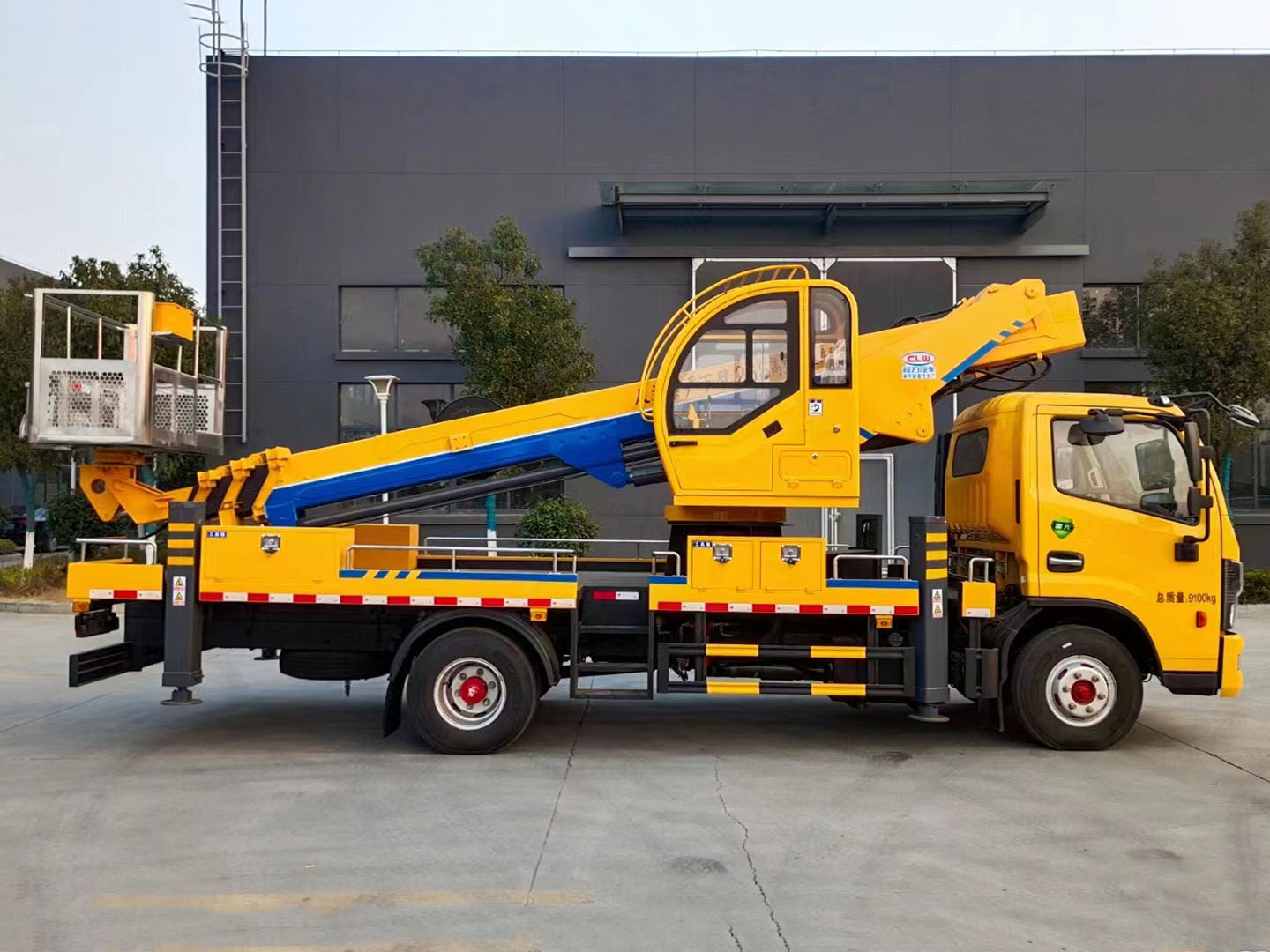 國六東風(fēng)多利卡26米高空作業(yè)車