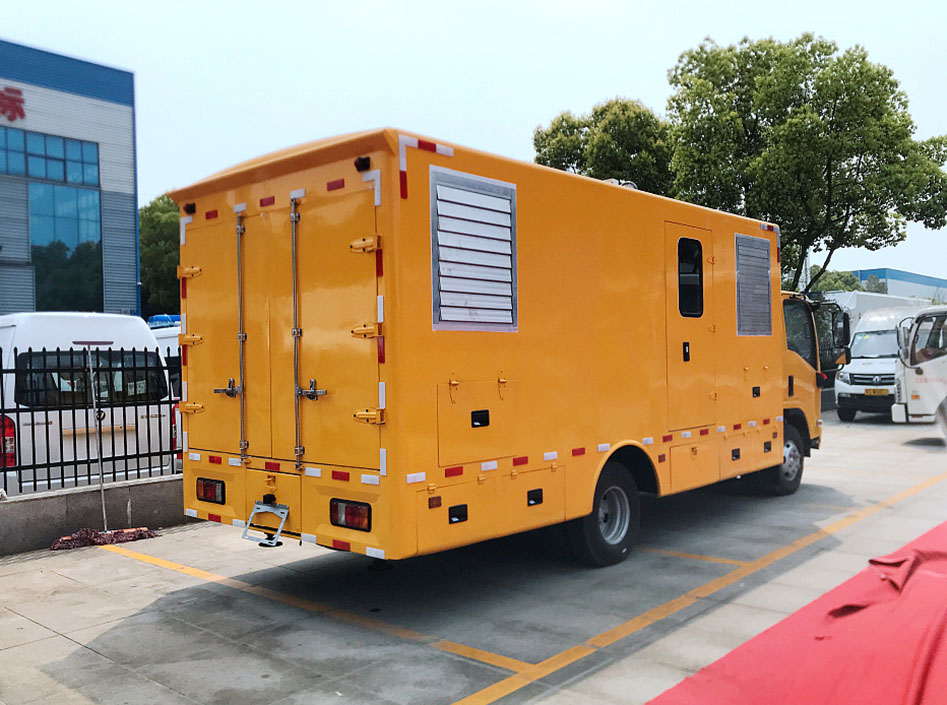 國六五十鈴移動(dòng)式電源保障車