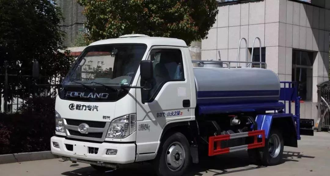 福田時(shí)代灑水車(chē)3方