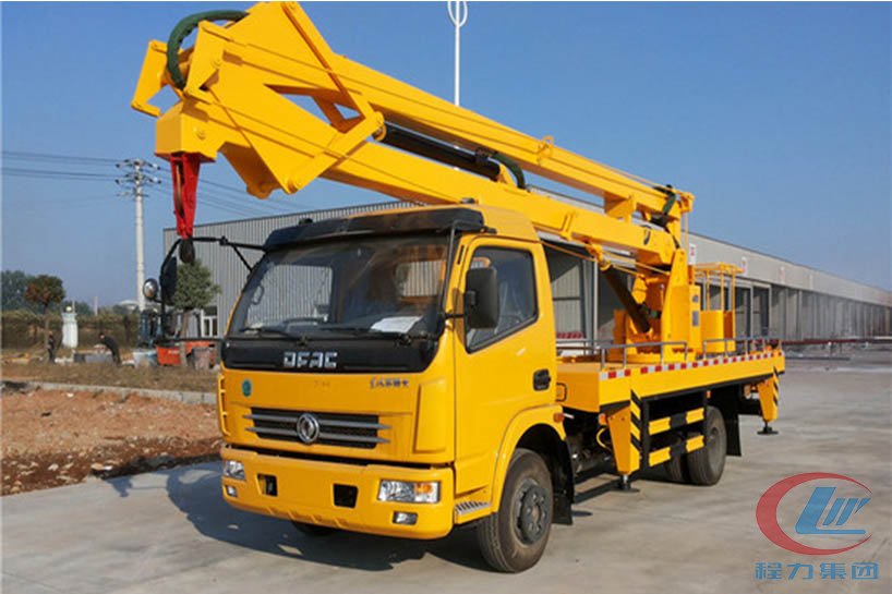 湖北程力東風(fēng)18米高空作業(yè)車(chē)側(cè)面圖