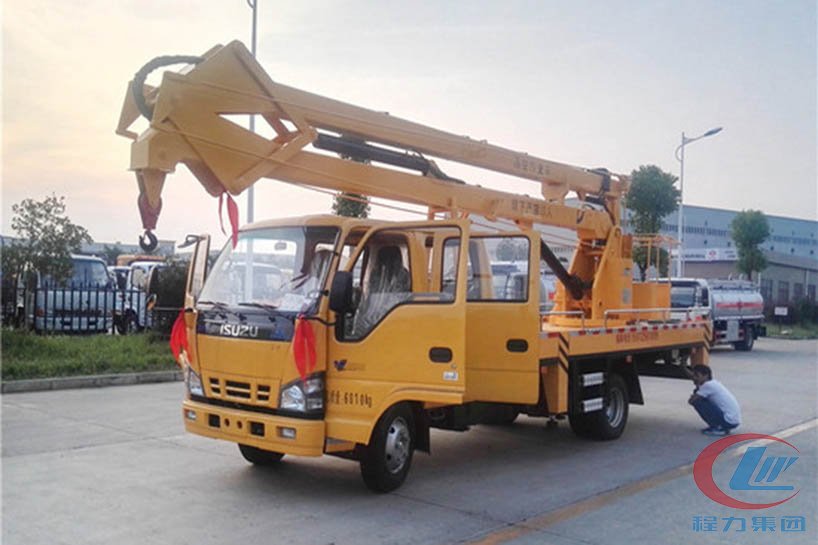 程力五十鈴18米高空作業(yè)車(chē)高清圖