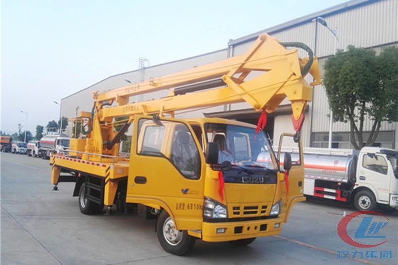 程力五十鈴18米高空作業(yè)車(chē)側(cè)面圖