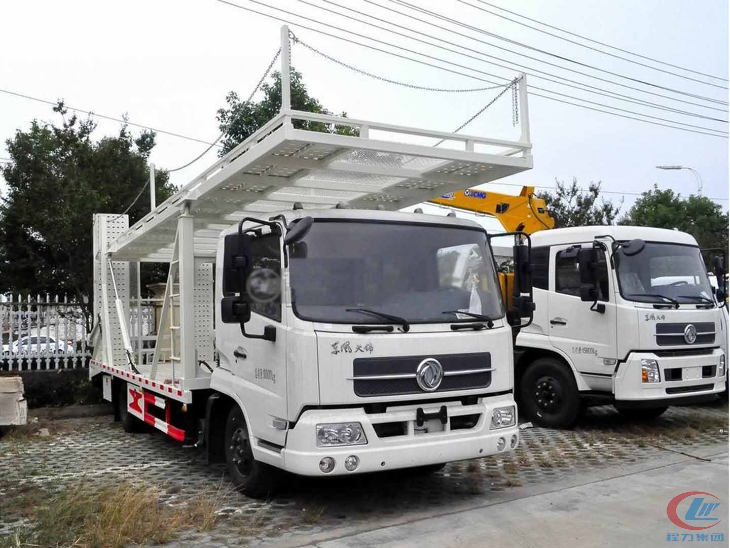東風(fēng)天錦單橋轎運車