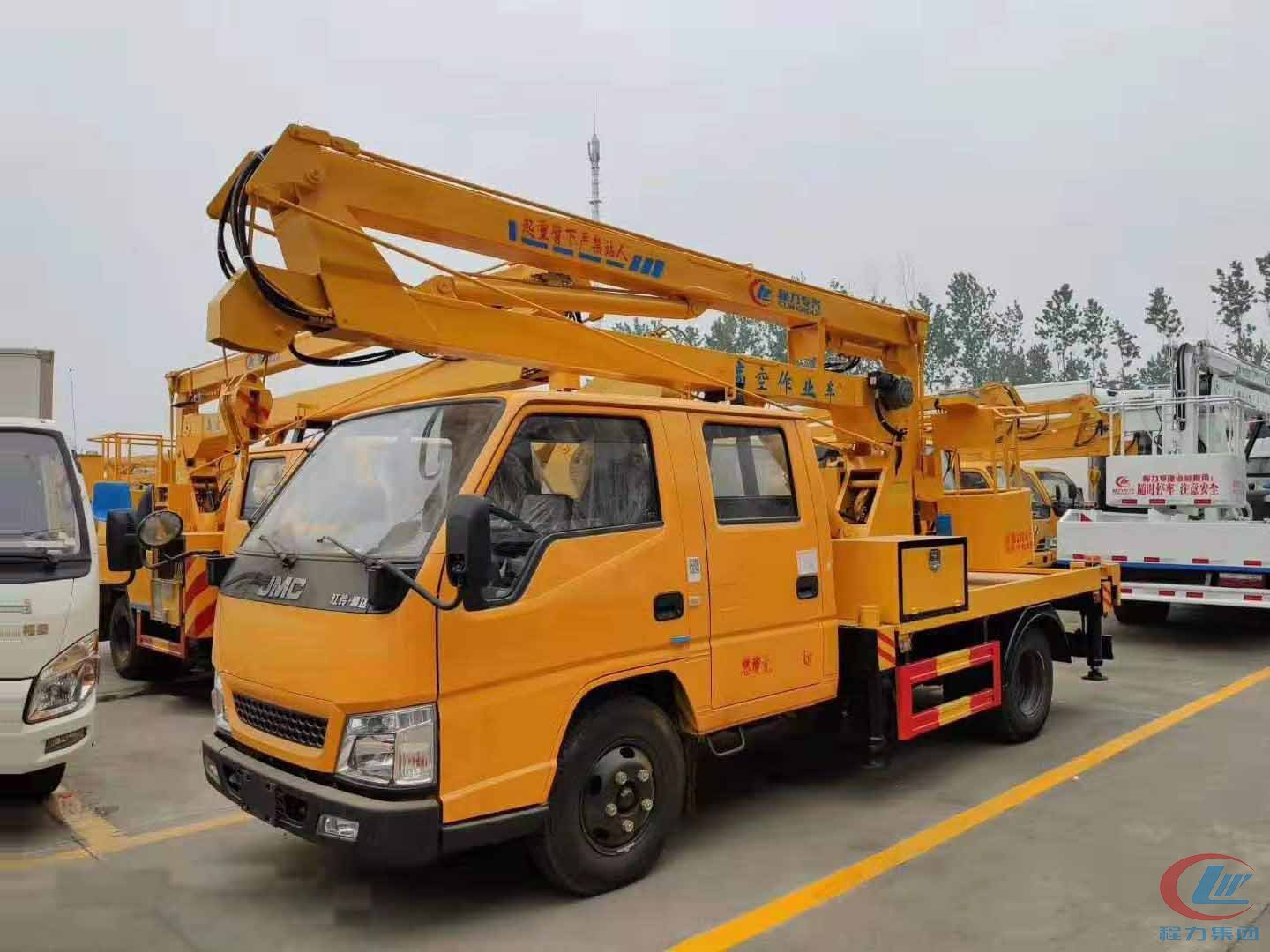 湖北程力江鈴藍牌高空作業(yè)車