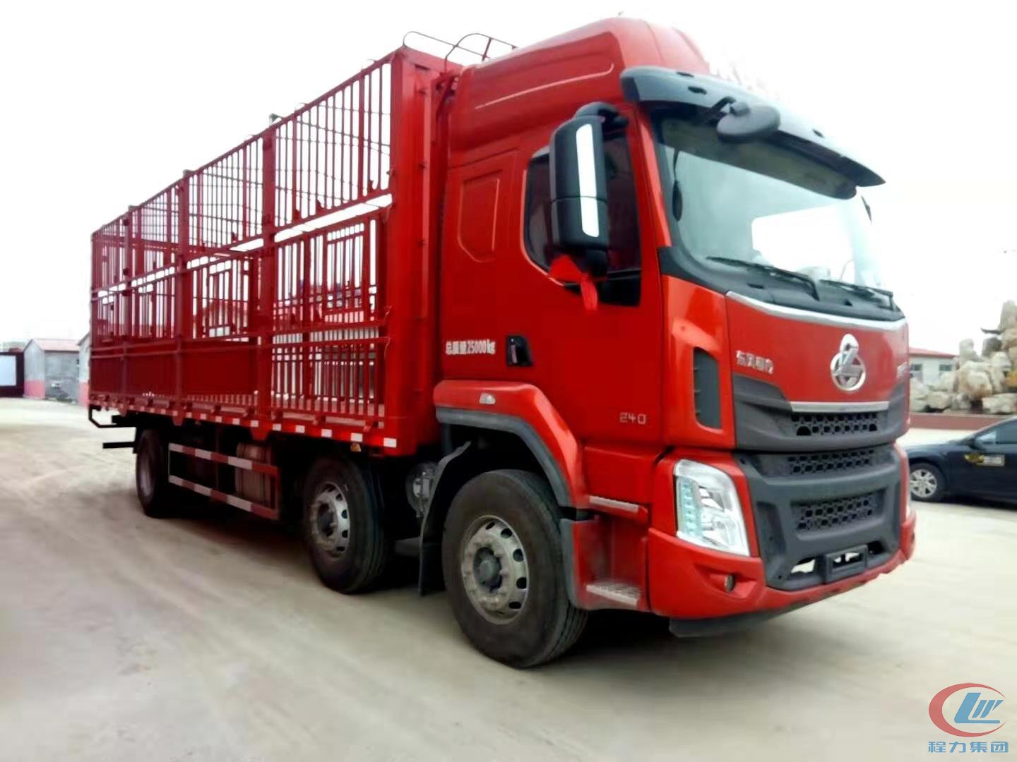 東風(fēng)乘龍H5倉欄式運豬車