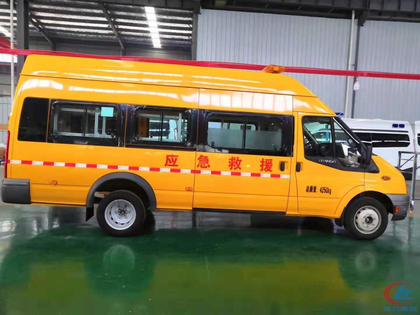 福特新時(shí)代客運(yùn)版救護(hù)車，福特應(yīng)急救援車
