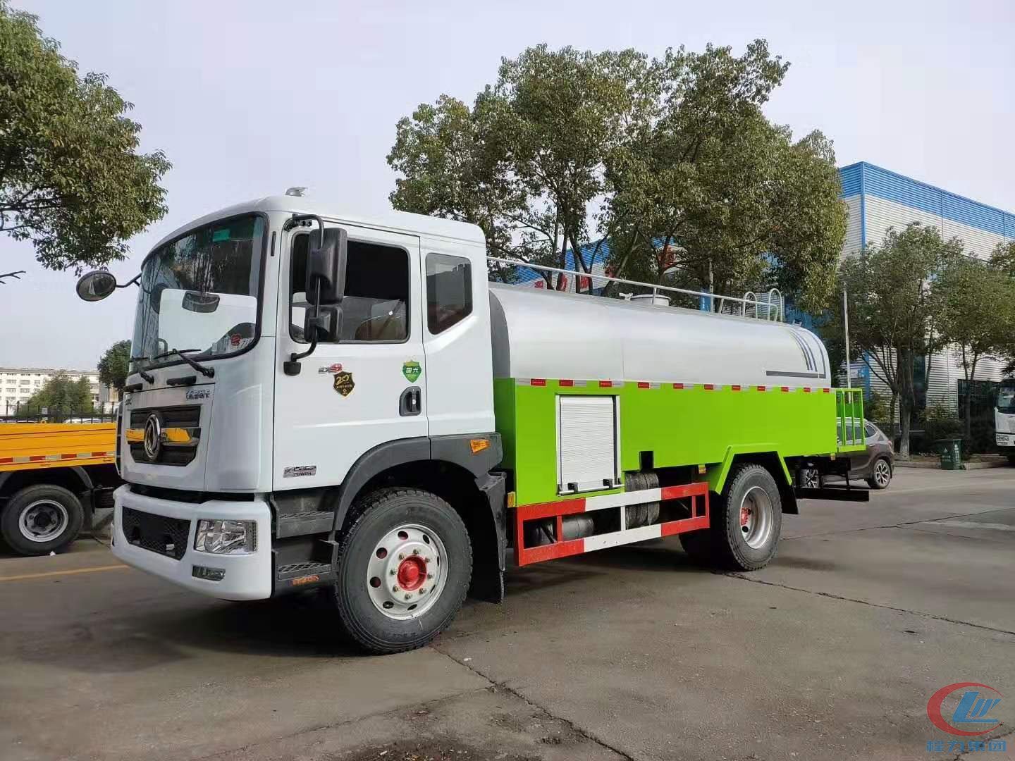 東風(fēng)多利卡D9高壓清洗車(chē)