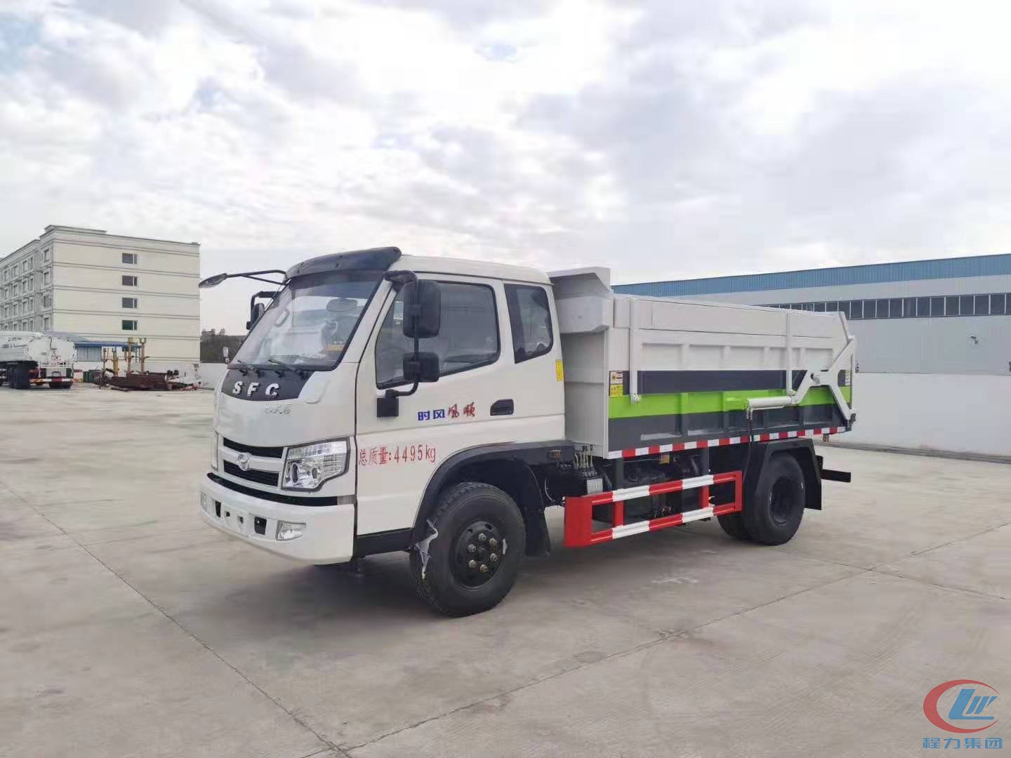 時風自卸環(huán)衛(wèi)車