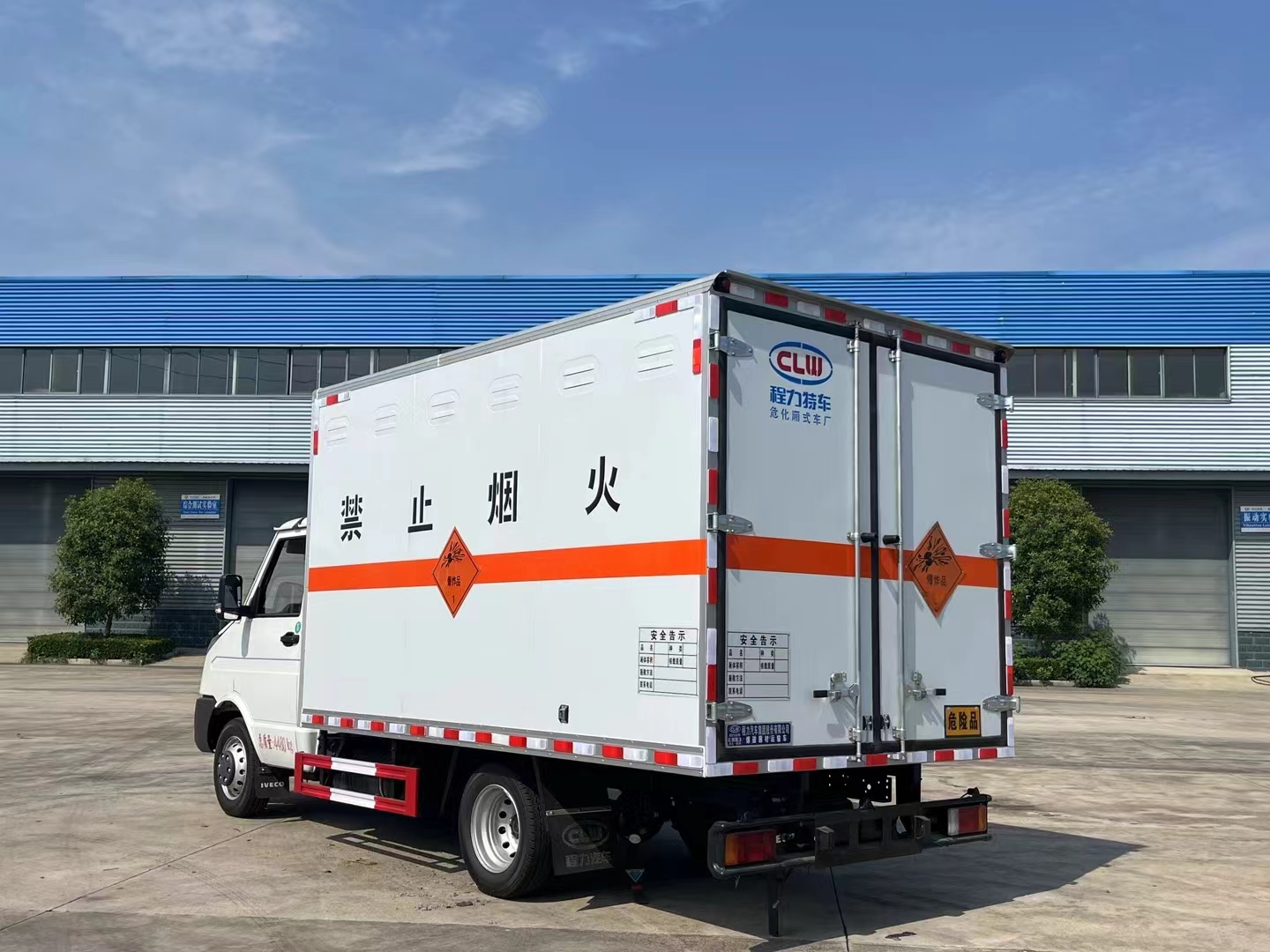 程力專(zhuān)用車(chē)系列依維柯防爆車(chē)圖片